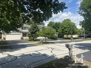 Burlington Woods subdivision in Naperville, IL