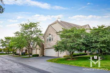 Stonewater subdivision in Naperville, IL