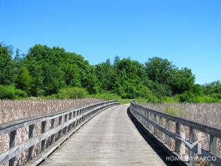 Bittersweet Woods subdivision in Gurnee, IL