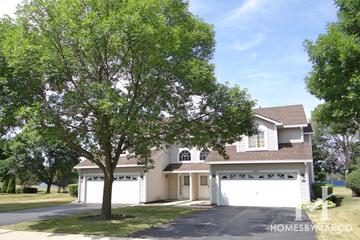 Woodland Greens subdivision in Gurnee, IL