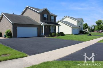 Arrow Wood subdivision in Aurora, IL