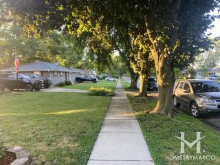 Country Knolls subdivision in Elgin, IL