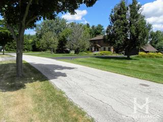 Deer Run Creek subdivision in St. Charles, IL