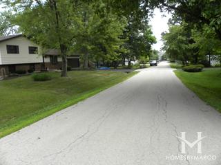 Fox River Heights subdivision in St. Charles, IL