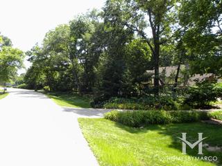 Knollcreek Woods subdivision in St. Charles, IL