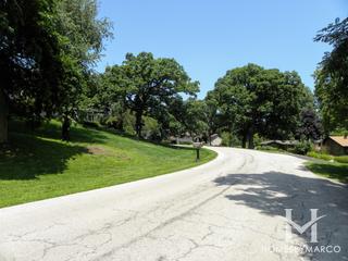 Lake Charlotte subdivision in St. Charles, IL