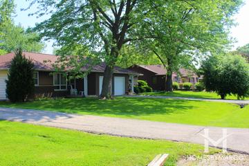 Marywood subdivision in Aurora, IL