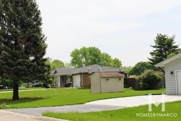 Pine Knoll subdivision in Aurora, IL