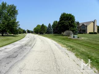 Silver Glen Meadows subdivision in St. Charles, IL