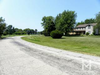 Silver Glen Meadows subdivision in St. Charles, IL