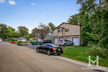 Stanton Square subdivision in St. Charles, IL