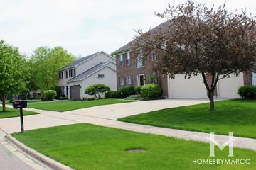 Stone Fence Farms subdivision in Aurora, IL
