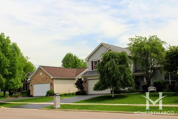 Stone Fence Farms subdivision in Aurora, IL