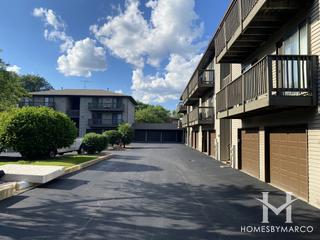 Stonebriar subdivision in Elgin, IL