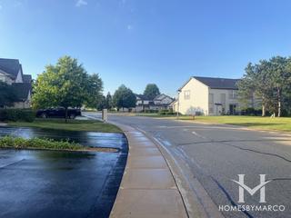 Photos of Townhomes of Woodbridge subdivision in Elgin, IL