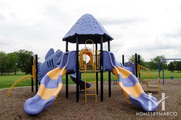 Woodbridge subdivision in Elgin, IL