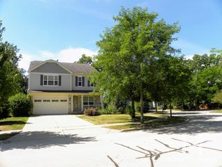 Moraine Woods subdivision in Streamwood, IL