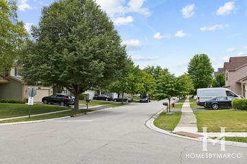 Lakewood Falls subdivision in Plainfield, IL