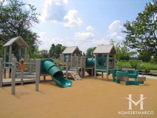 Grants Grove subdivision in Lindenhurst, IL