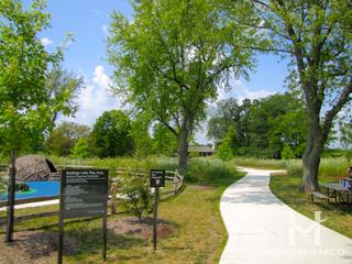 Grants Grove subdivision in Lindenhurst, IL