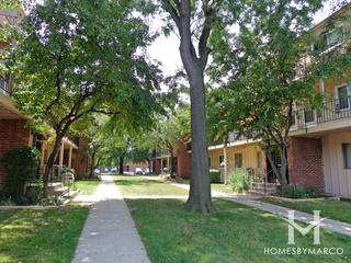 Coach Light subdivision in Rolling Meadows, IL