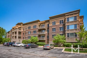 Medinah on the Lake building in Bloomingdale, IL