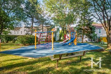 Wellington Court subdivision in Schaumburg, IL