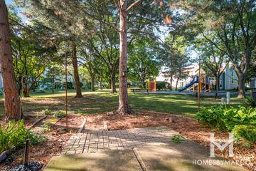 Wellington Court subdivision in Schaumburg, IL