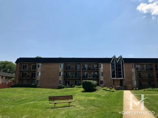 Mill Crossing building in Naperville, IL