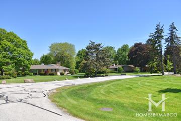 Lexington Fields Estates subdivision in Schaumburg, IL