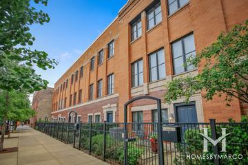 Chelsea Townhomes building in the West Loop neighborhood of Chicago, IL