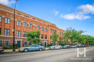 Chelsea Townhomes building in the West Loop neighborhood of Chicago, IL