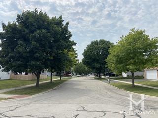 Lakewood Farms subdivision in Bolingbrook, IL
