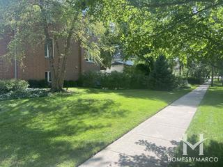 Glenwick Courte subdivision in Glenview, IL