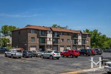 Cambridge Cove subdivision in Naperville, IL