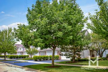 Signature Club subdivision in Naperville, IL