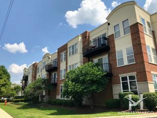 Essex Place building in Naperville, IL