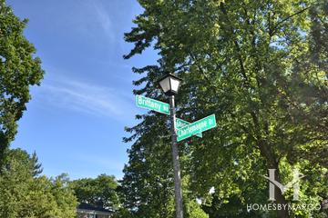 Charlemagne subdivision in Northbrook, IL