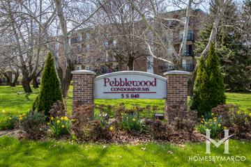 Pebblewood building in Naperville, IL