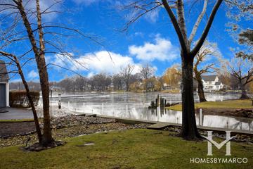 Harbor Pointe subdivision in Mundelein, IL