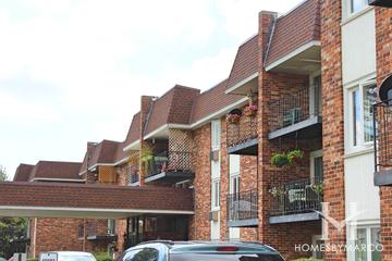 Chateau Lorraine building in Wheaton, IL