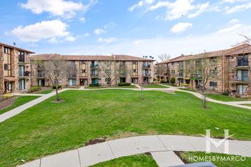 Klein Creek subdivision in Carol Stream, IL