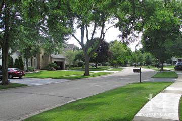 Foxcroft subdivision in Cary, IL