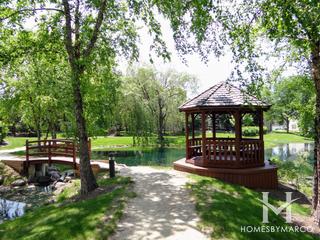 Legends subdivision in Carol Stream, IL