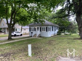 Shermans subdivision in Elgin, IL