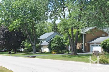 Arrowhead subdivision in Wheaton, IL