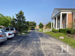 Carriage Way building in Burr Ridge, IL