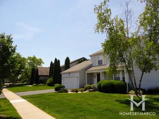 Cambridge Pointe subdivision in Carol Stream, IL