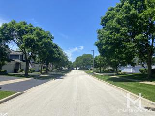 Carlton Court subdivision in Westmont, IL