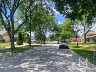 Newfield Manor subdivision in Westmont, IL